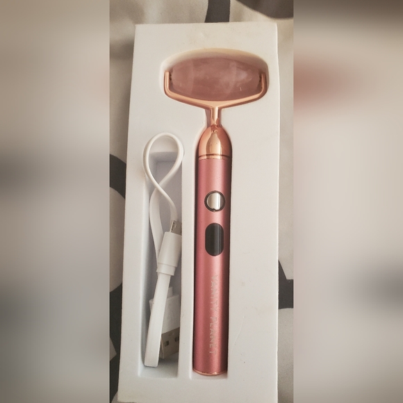Rose Gold Facial Roller with USB Charger Vanity Planet Rousa - Picture 1 of 3